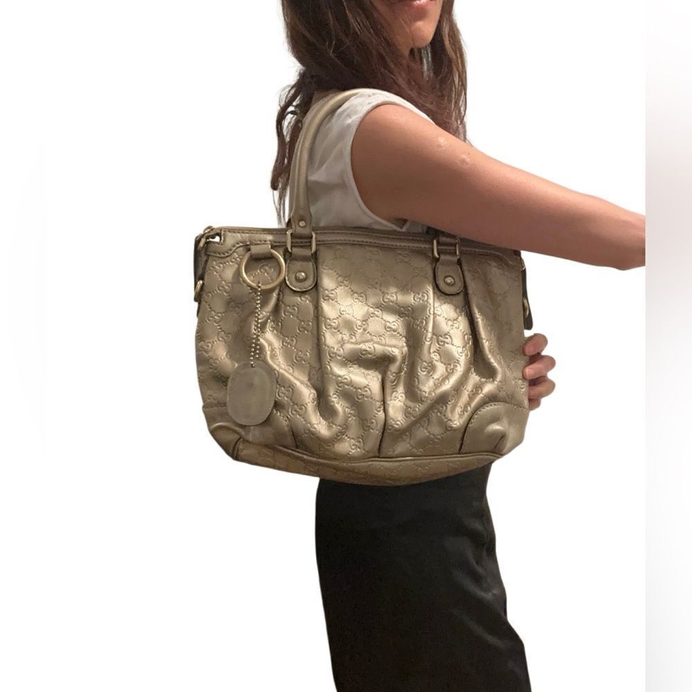 Gucci Metallic Gray Women's Bag